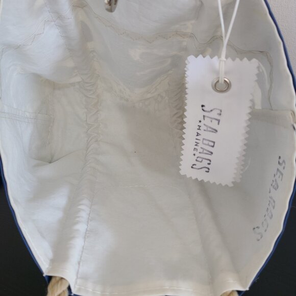 Sea Bags White on Navy Octopus Handbag Tote NWT - Picture 7 of 11